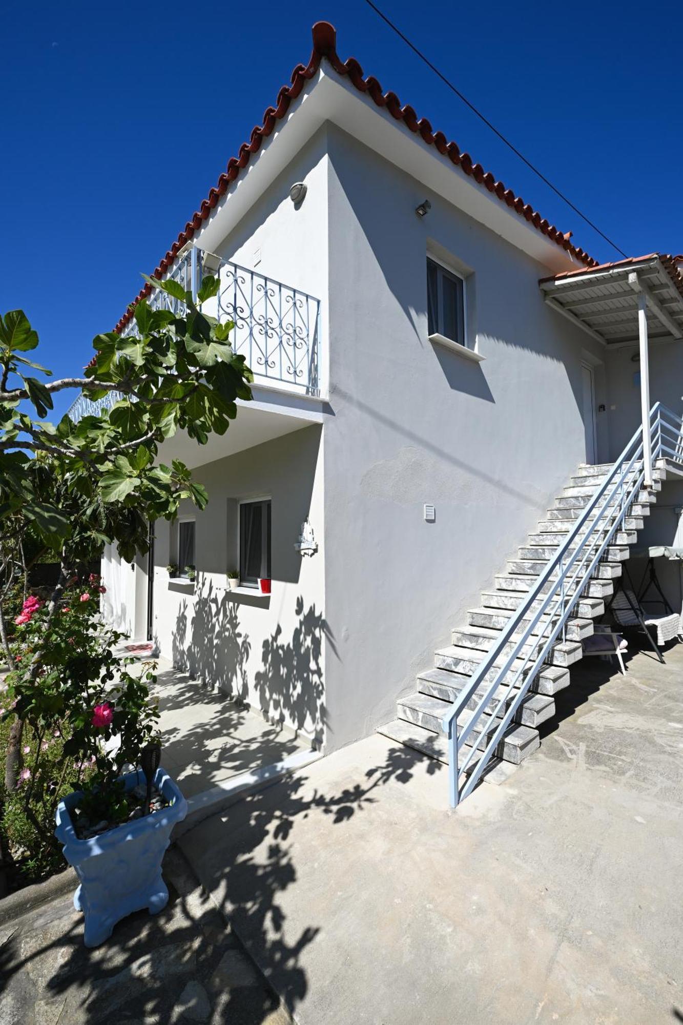 Anchor Villa Troulos Exterior photo